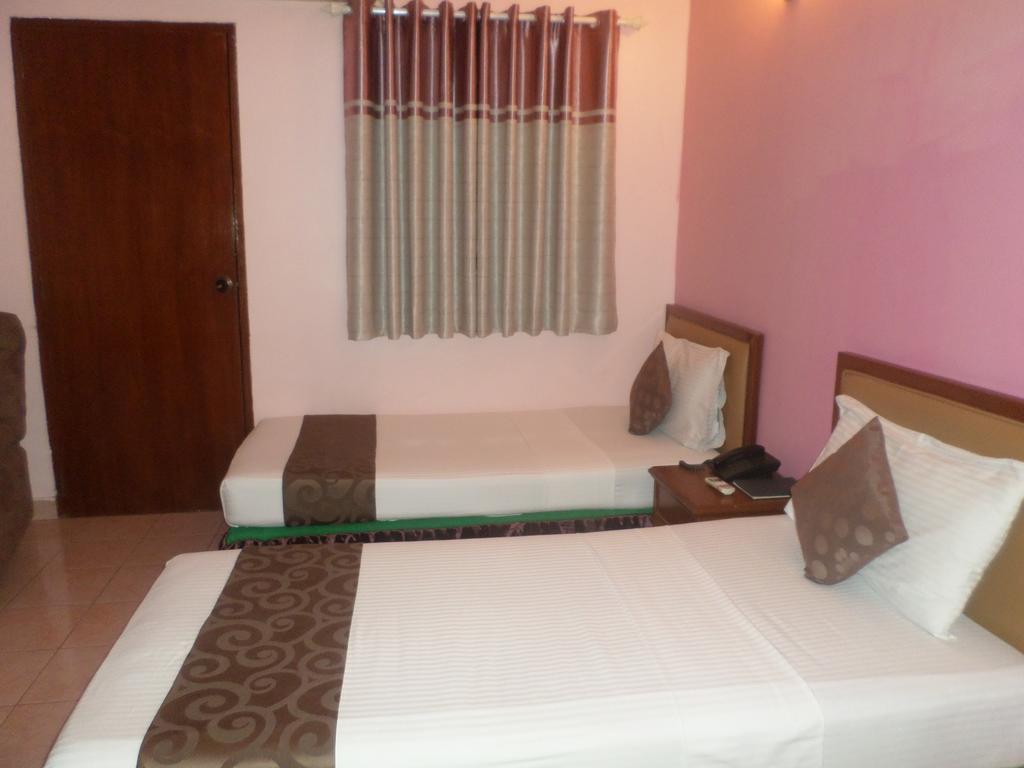 Skai Lodge Male Cameră foto
