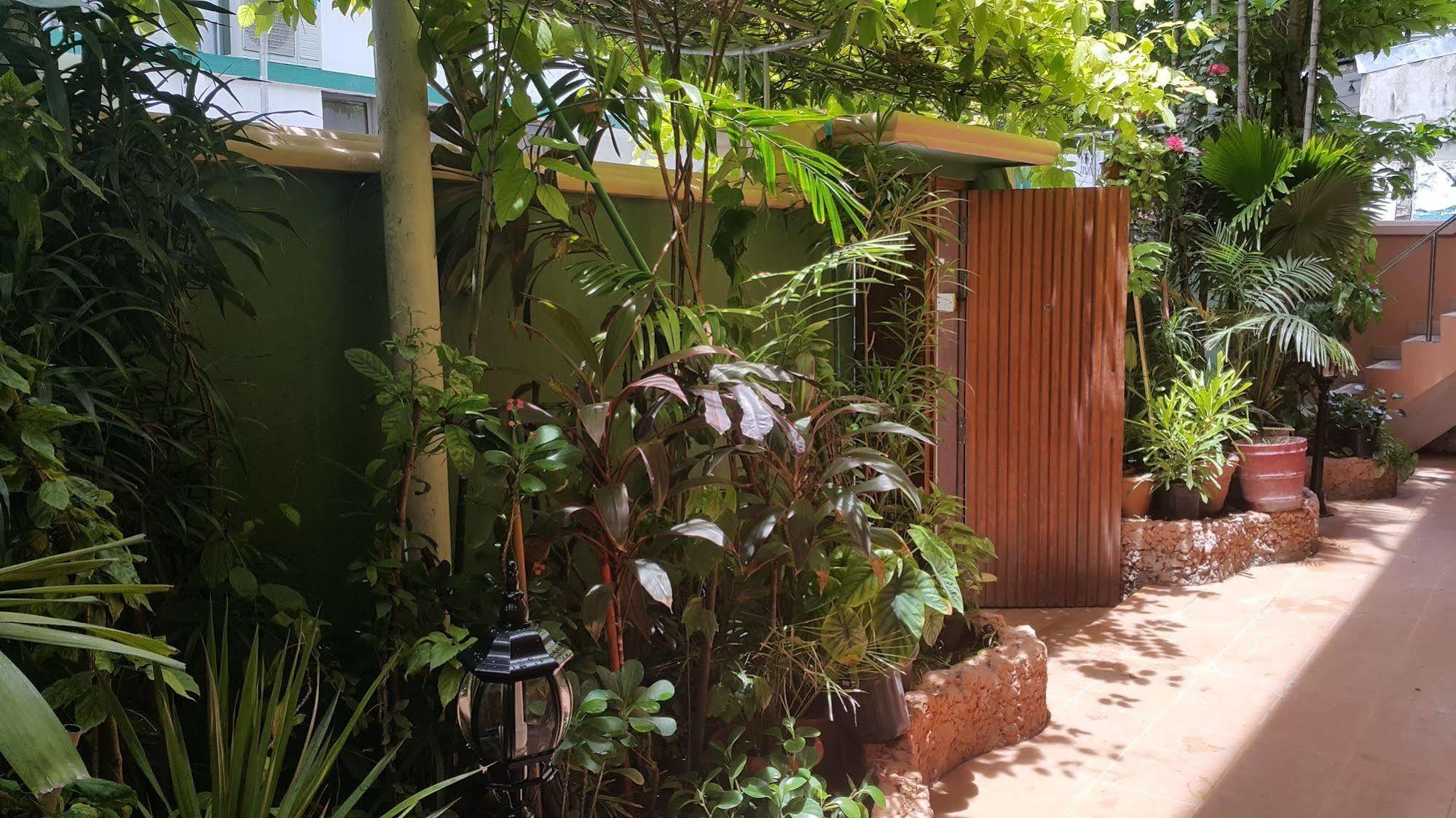 Skai Lodge Male Exterior foto